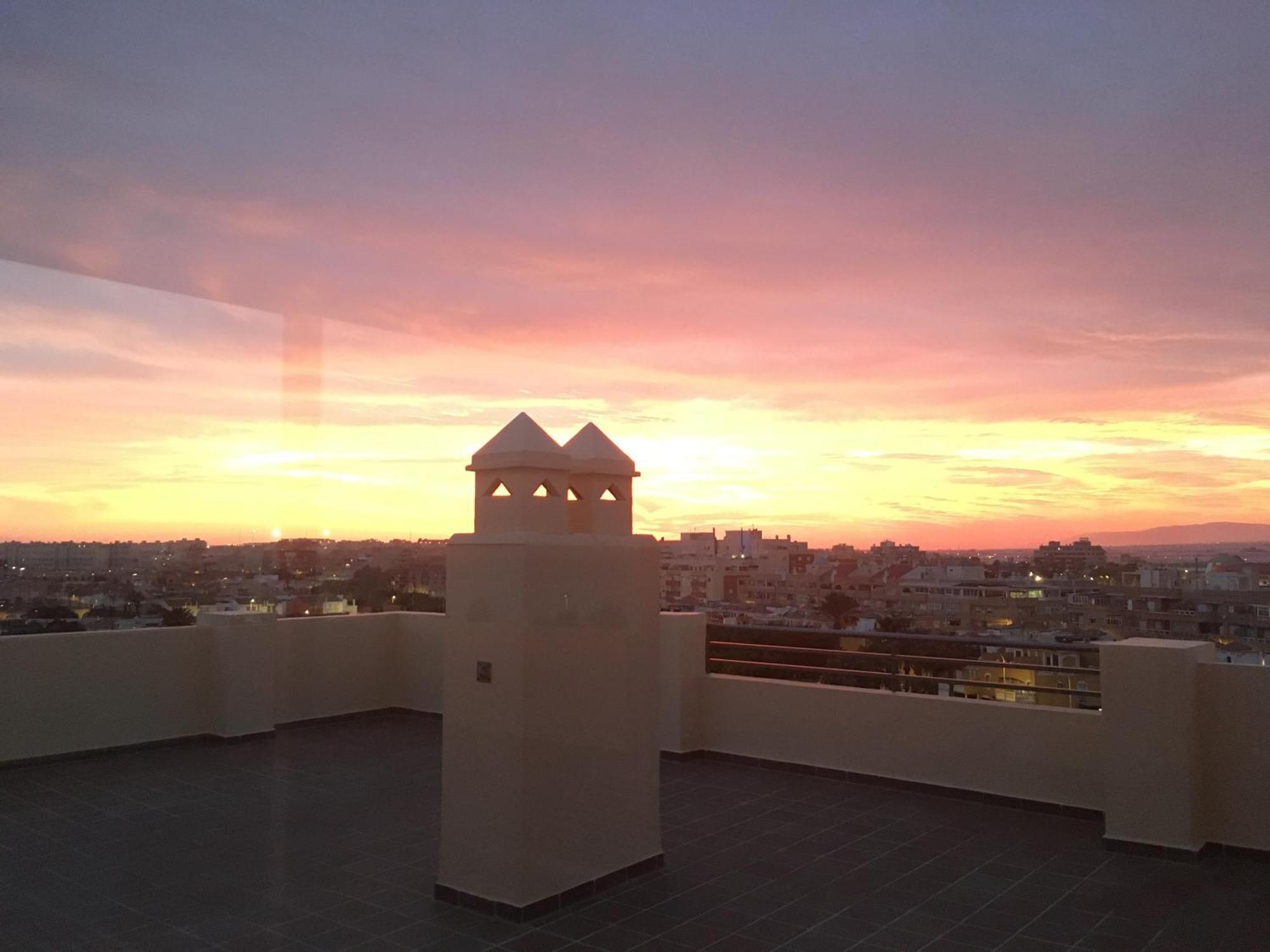 Atico Almeria. Paseo Maritimo ロケタス・デ・マル エクステリア 写真
